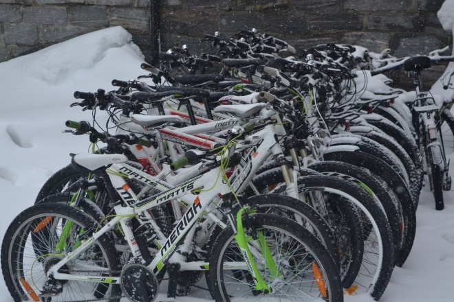flam-railway-myrdal-bikes-snow